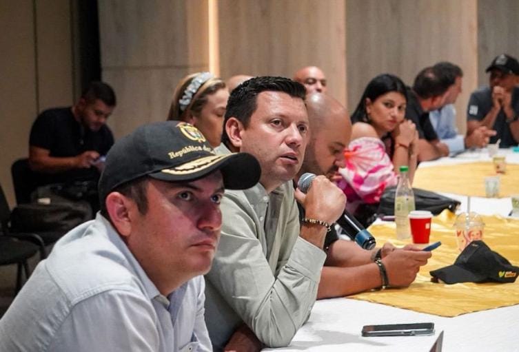 Consejería Presidencial se reunió con 28 alcaldes de Santander y prioriza infraestructura