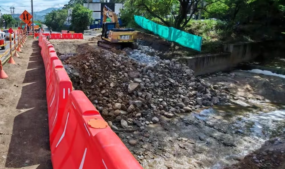 Vía Palenque – Café Madrid funciona con paso restringido en Bucaramanga