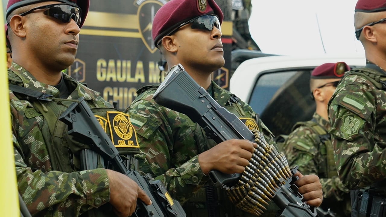 Fuerzas Especiales del Ejercito patrullan las calles de Barrancabermeja