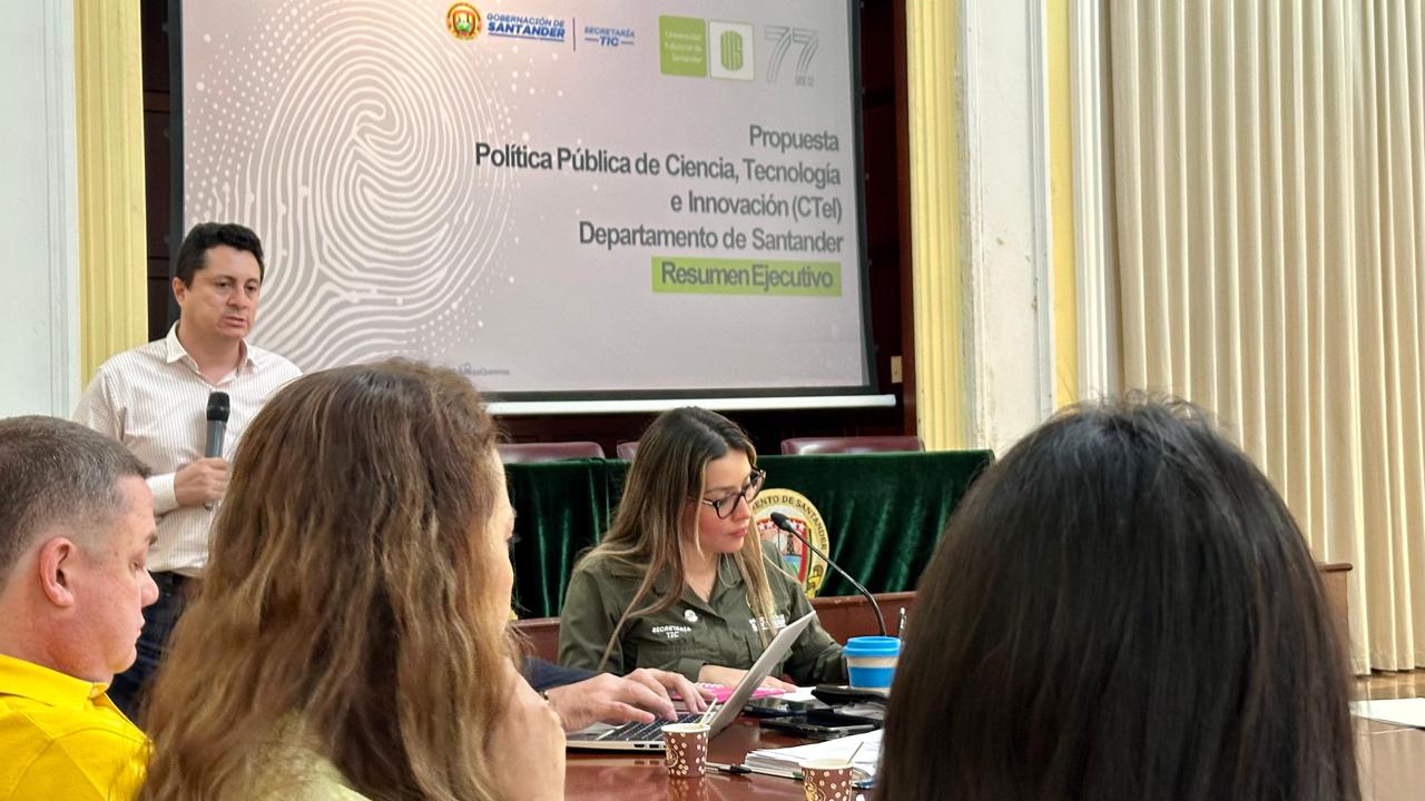 Santander culmina la primera política pública en Ciencia, Tecnología e Innovación