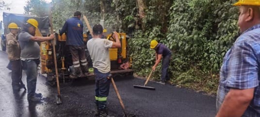 Comunidades de Coromoro y Charalá celebran la pavimentación en la vía a Cincelada
