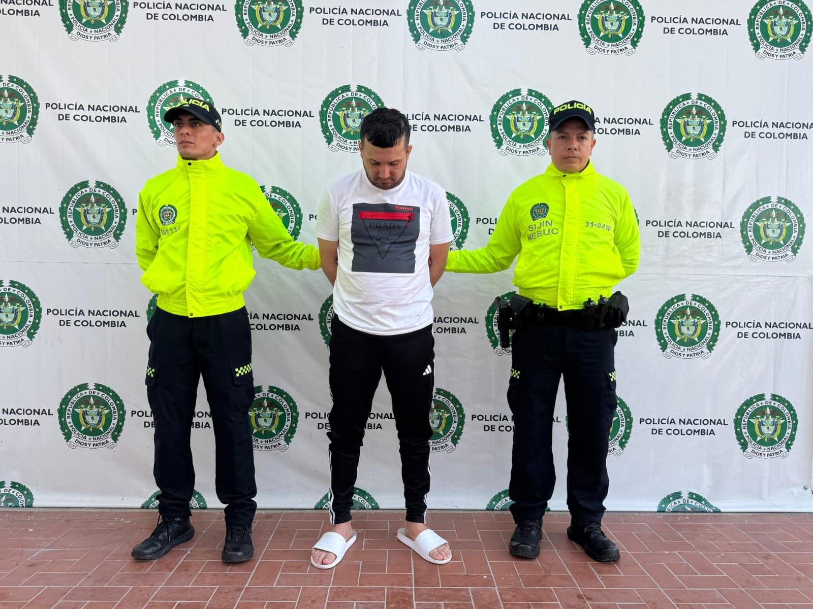 Duro golpe a finanzas criminales, capturaron a “Firma”