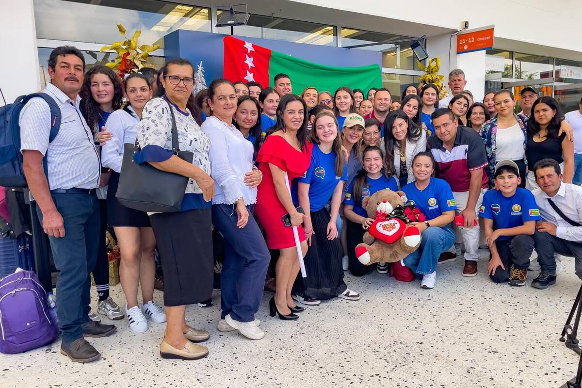 Llegaron a Canadá alumnos  y docentes santandereanos