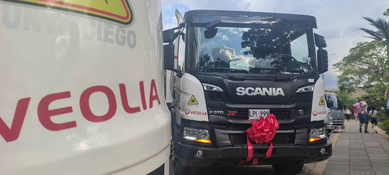 Veolia moderniza su flota con vehículos europeos para fortalecer la recolección de residuos en Girón