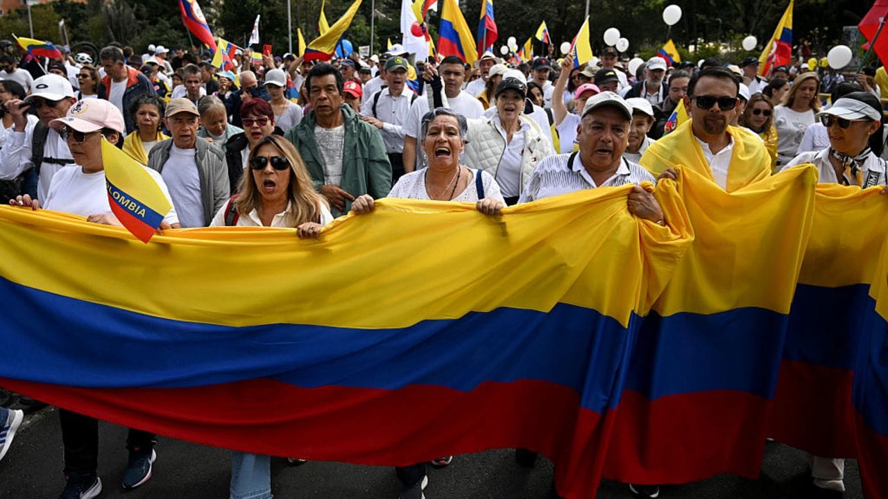Activistas políticos contratados por ECOPETROL y el SENA para próxima campaña electoral
