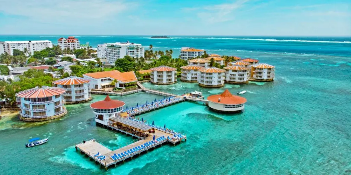 Hotel Aquarium de San Andrés cierra temporalmente por riesgos estructurales