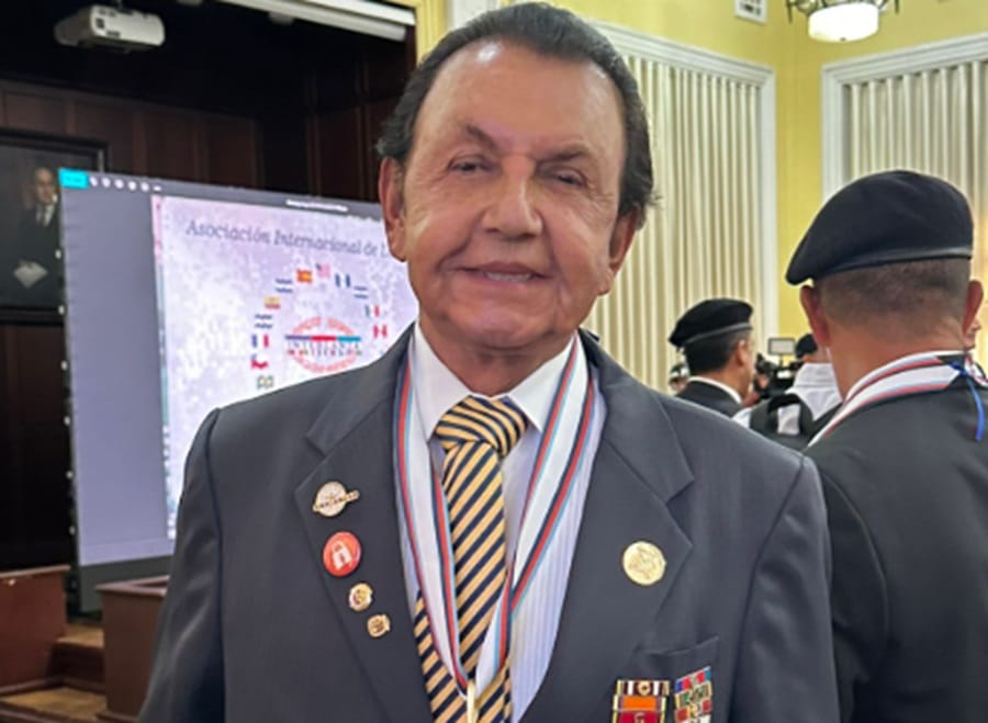 Innovación y rebajas en fábrica de muebles de Espumas Santander