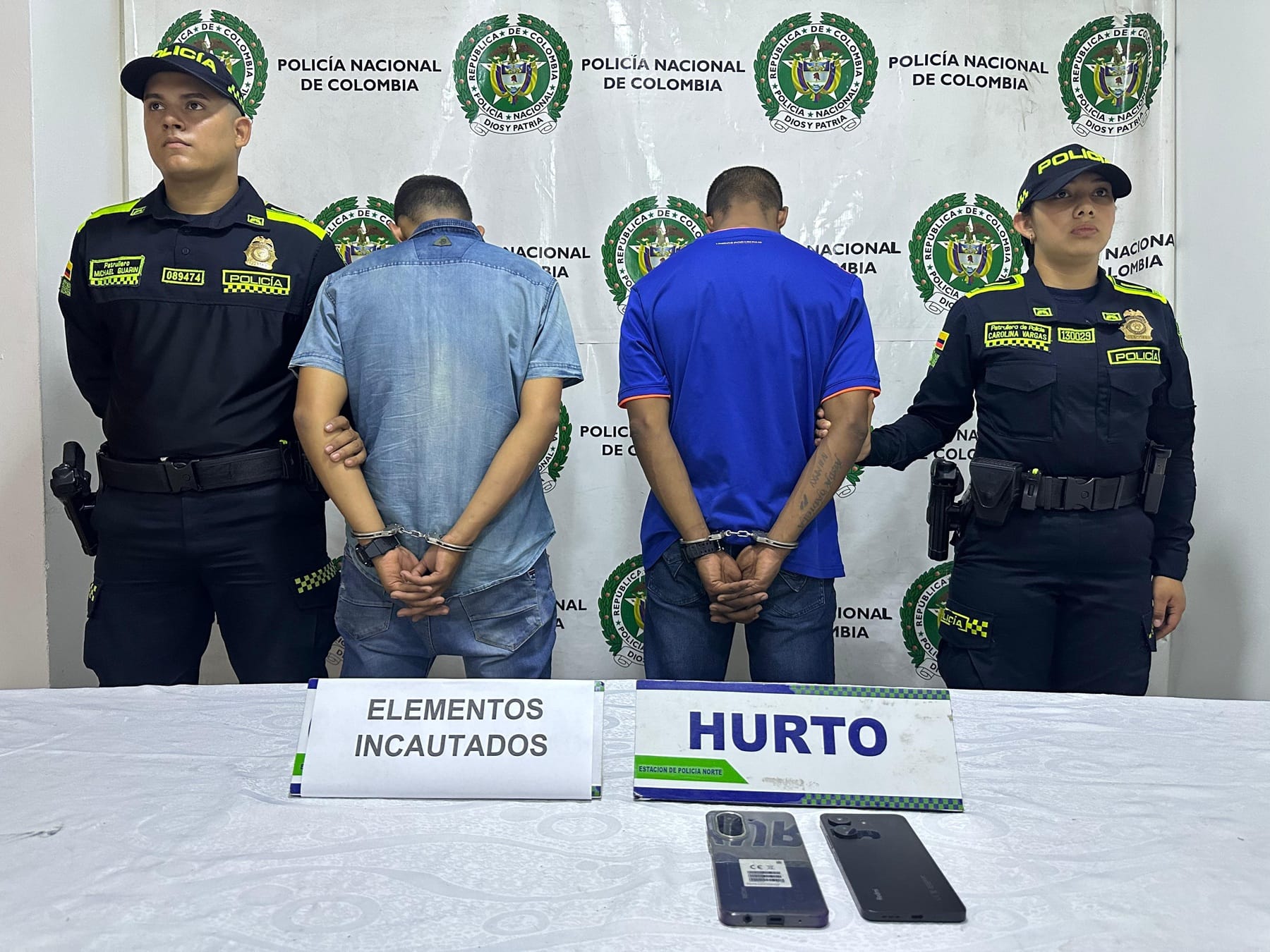 Ladrones iban por las cadenas de oro de un ciudadano y terminaron con las esposas de acero de la  Policía