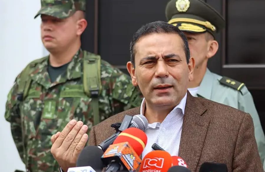 Alerta por presuntas amenazas de muerte vía redes sociales contra el Gobernador de Santander y su familia