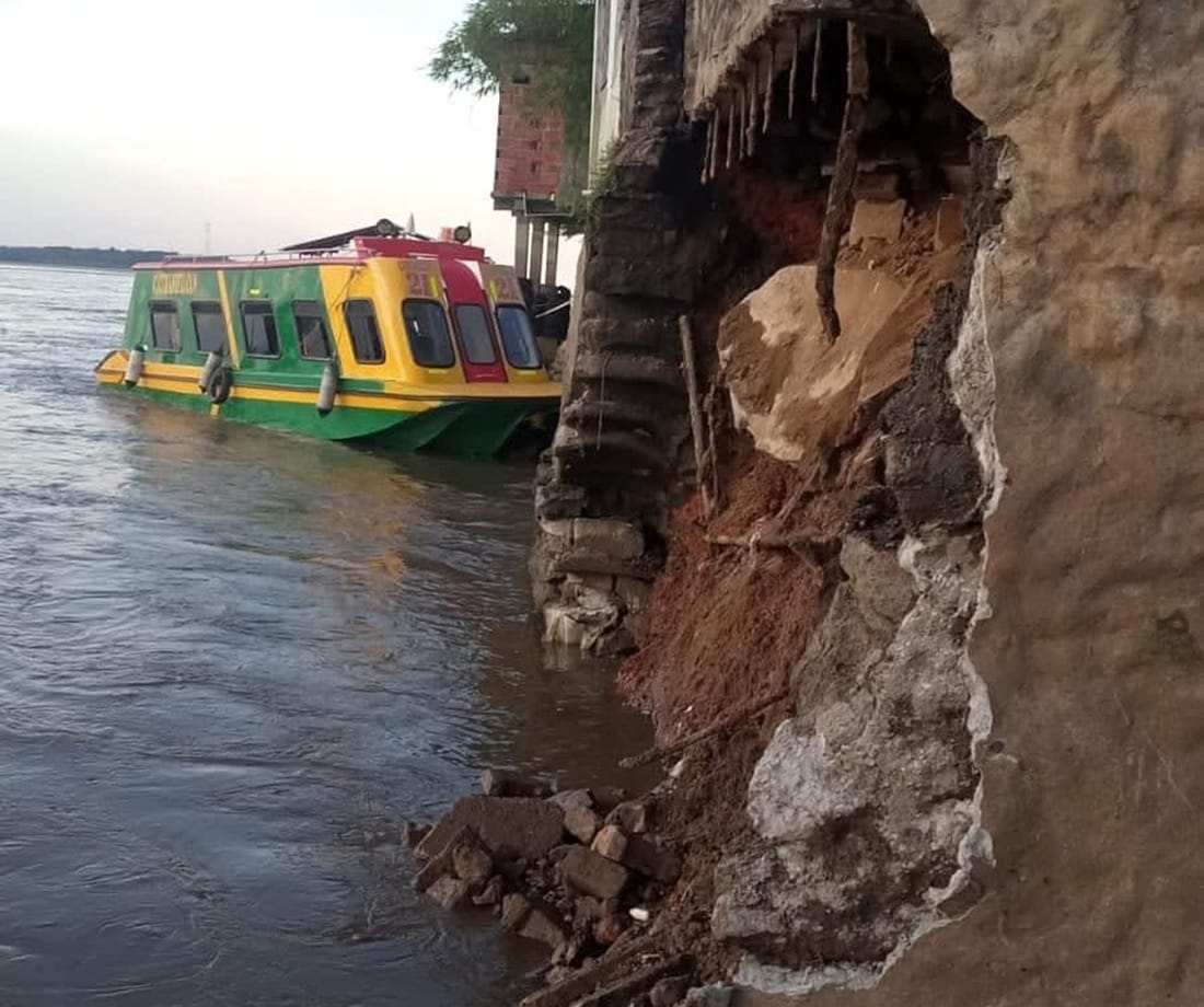 Socavación del terreno obliga a evacuación de emergencia en Puerto Wilches
