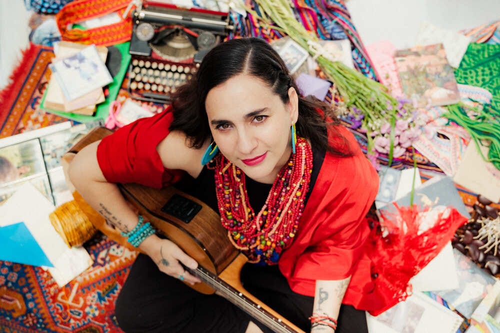 Marta Gómez presenta “Letra y Música” un viaje íntimo por su memoria