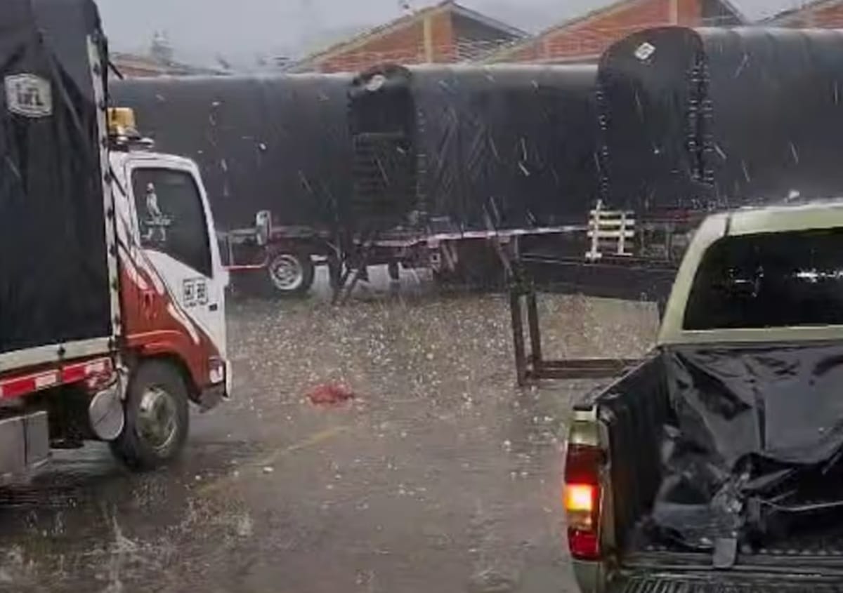 Lluvia con granizo causó estragos en varios sectores del departamento de Santander