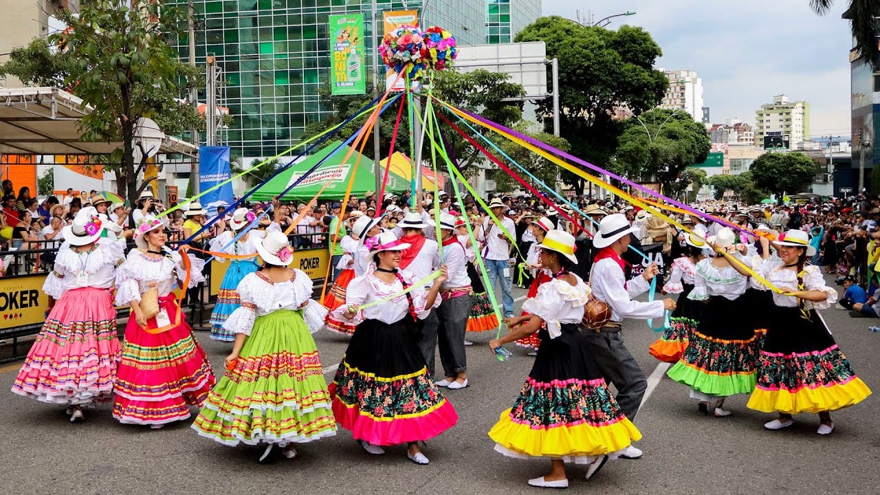 Picos de Oro es el desfile magno que se toma a Bucaramanga