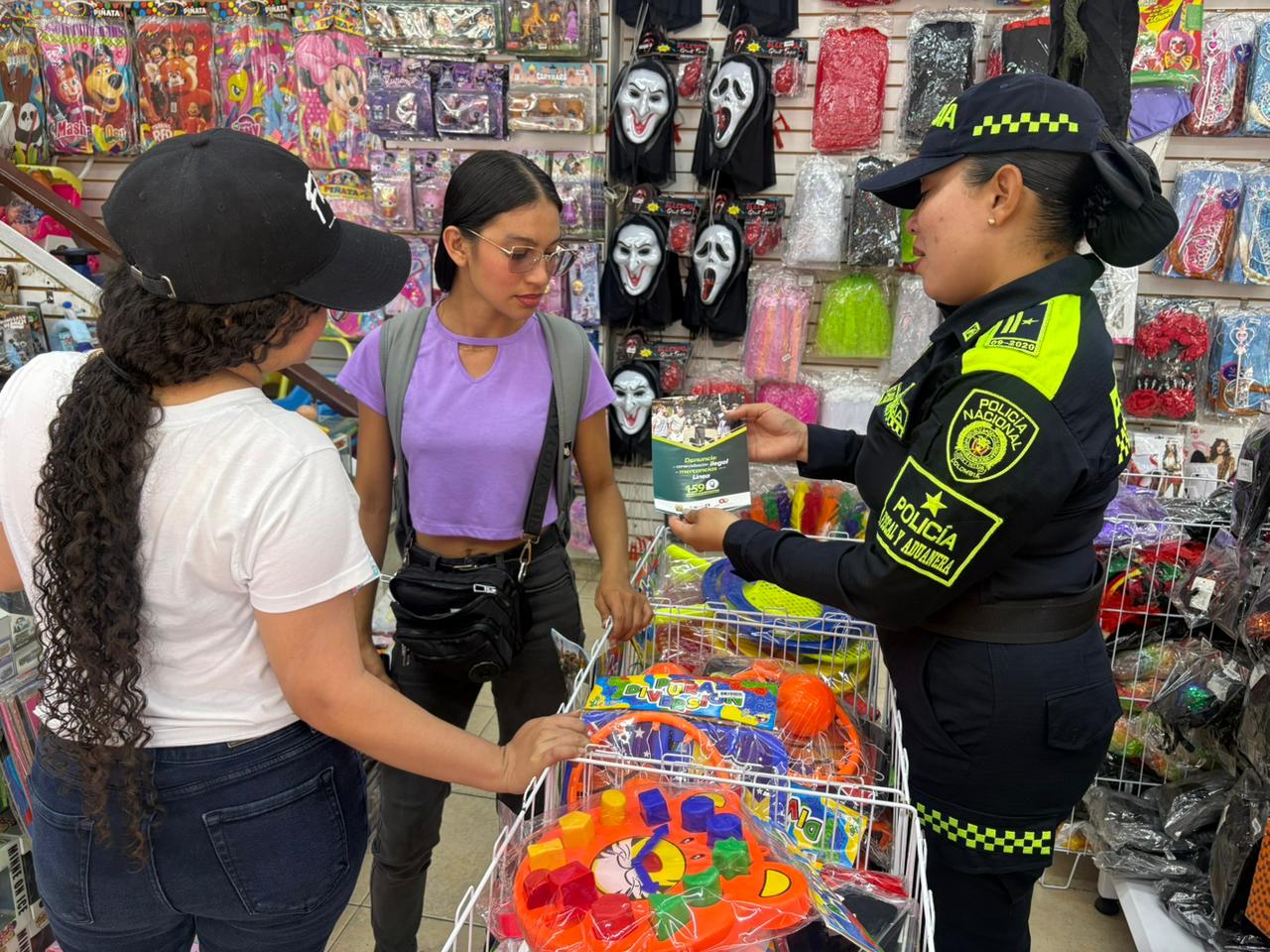 Campaña contra el contrabando de juguetería en Bucaramanga