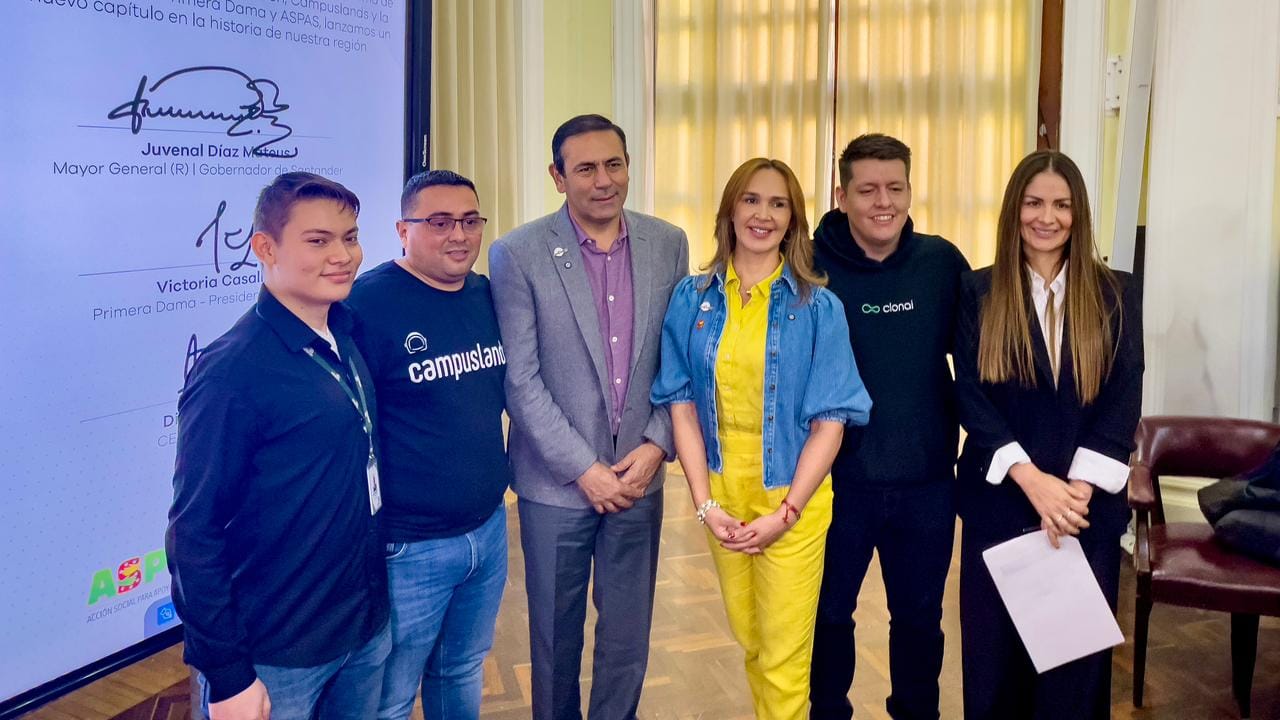 Jovenes impulsan su talento digital con CampusLands y la Gobernación