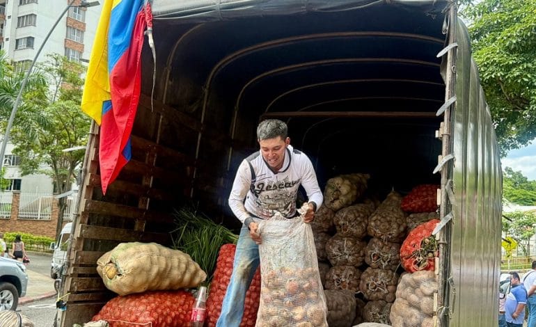 Primera jornada de la ’Papatón’ tuvo respaldo de compradores