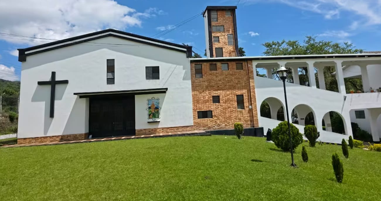 Congregación religiosa no va más con la Escuela Normal Superior Antonia Santos de Puente Nacional