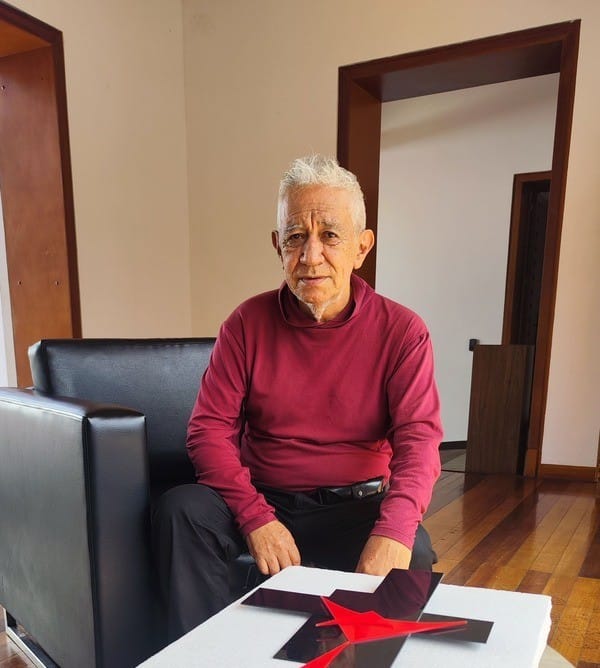 Un homenaje a 55 años de entrega al arte