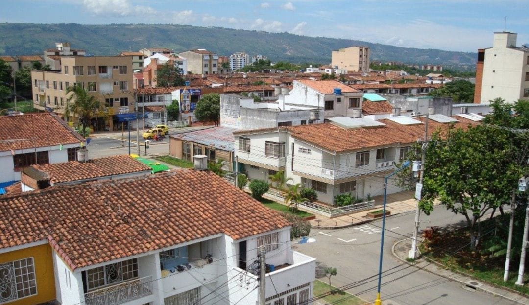 Falsos domiciliarios en Bucaramanga amordazaron a familia y llevaron millonario motín