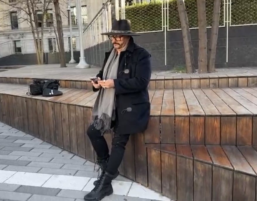 Nelro debuta en la escena musical con su sencillo ‘En un café’