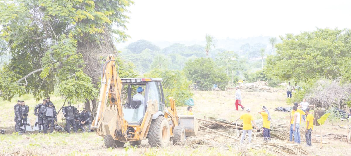 Piedra y garrote a invasores de fincas en CONFINES En la vereda El Macanillo persiguieron a los bandidos