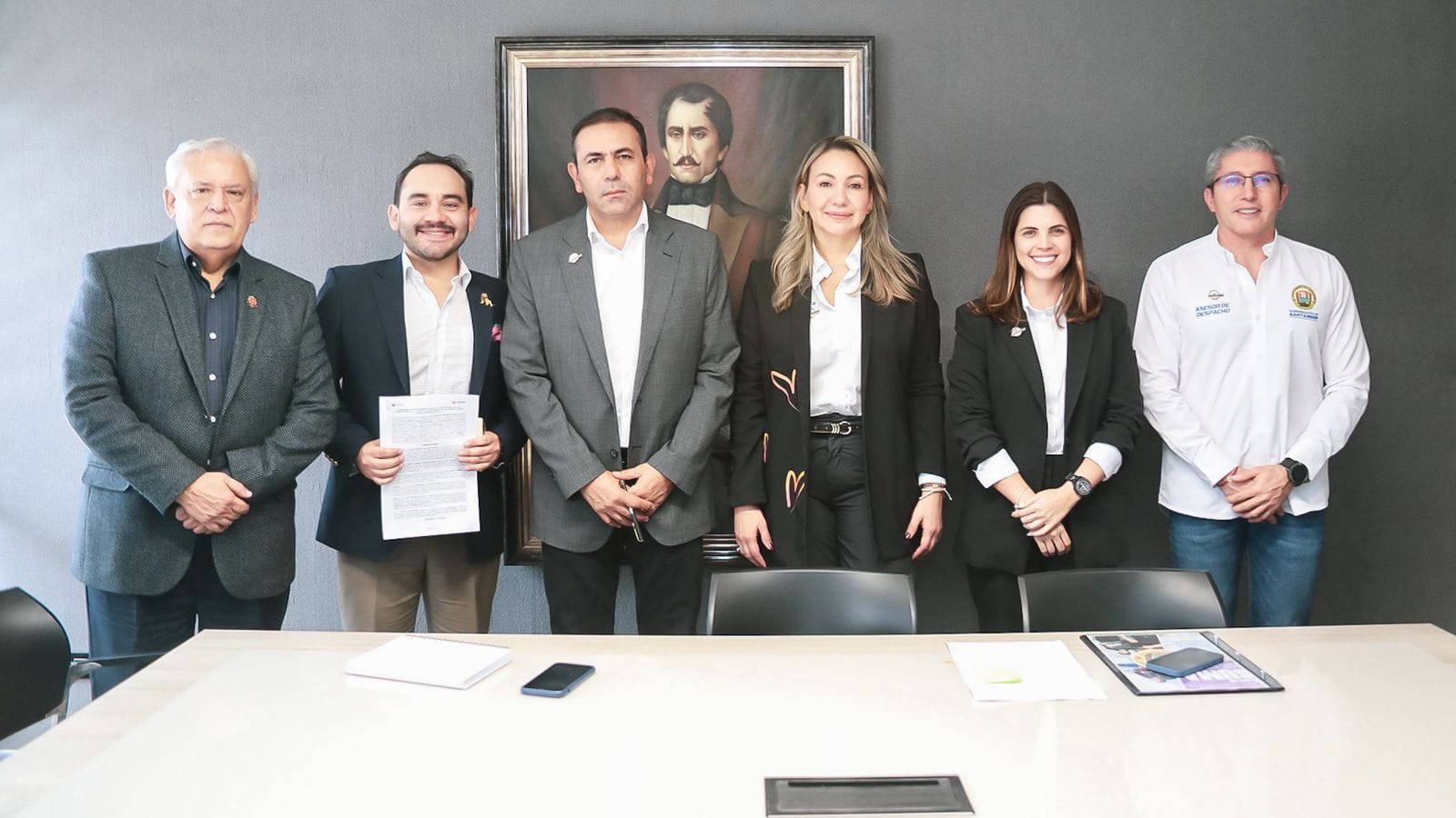 Avanza el programa Becas al Mérito Santandereano