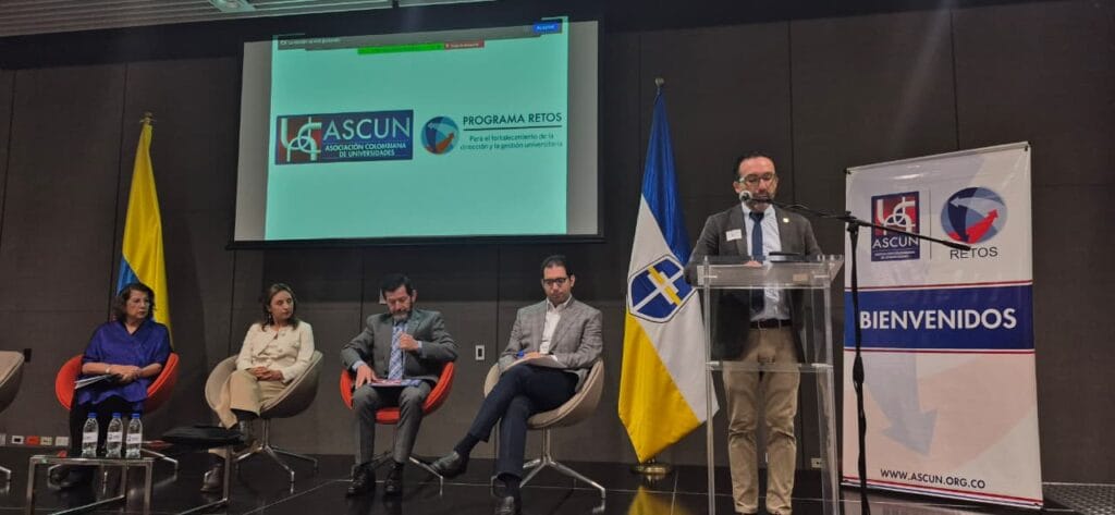 La UIS expuso avances en IA educativa en  ASCUN