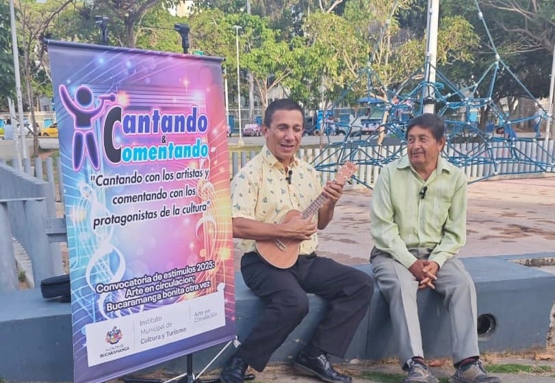 Cantando y Comentando