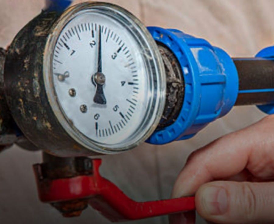 ‘Chorro abierto’ en rifirrafe por cambio de medidores de agua en Bucaramanga