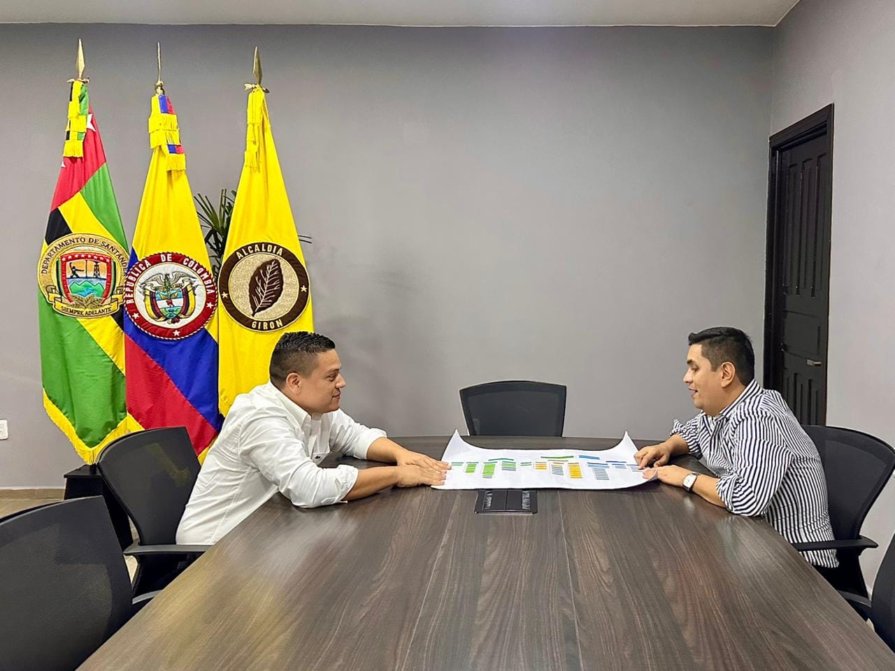 Insultos y choque entre los exalcaldes de Girón