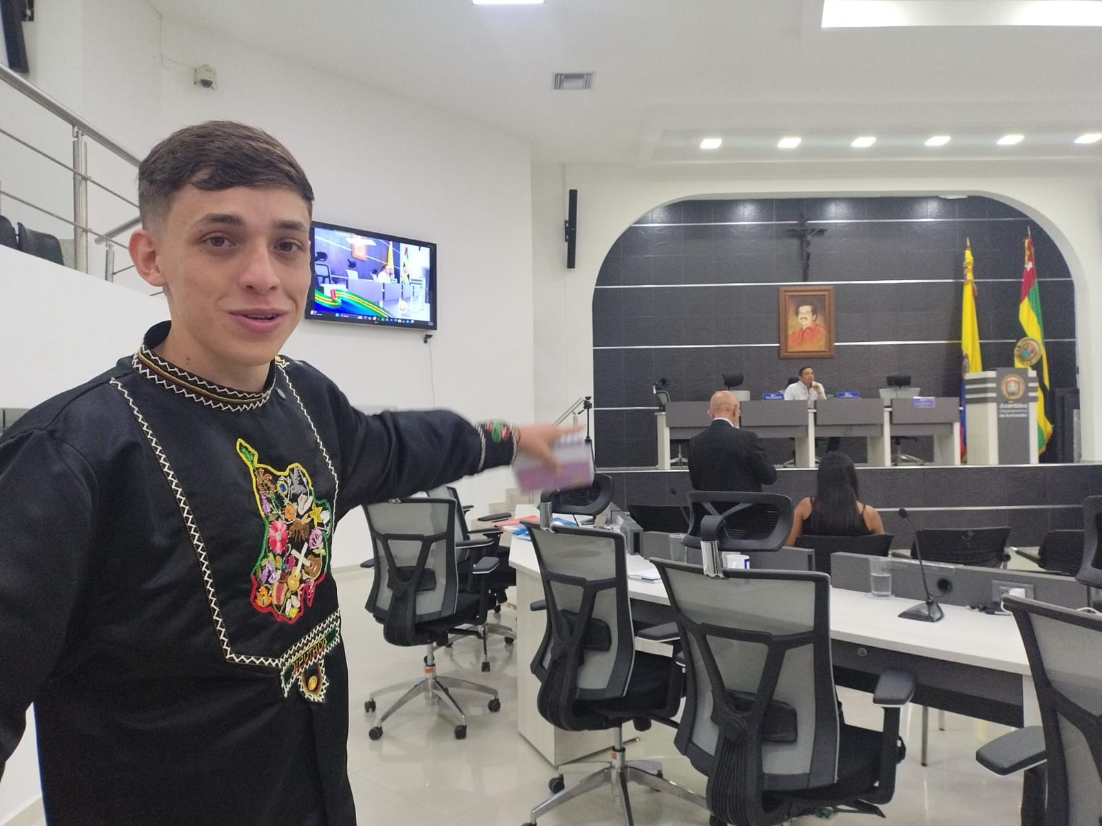 El diputado más joven de Colombia fue elegido en la Mesa Directiva tras 8 días de llegar a la Asamblea de Santander