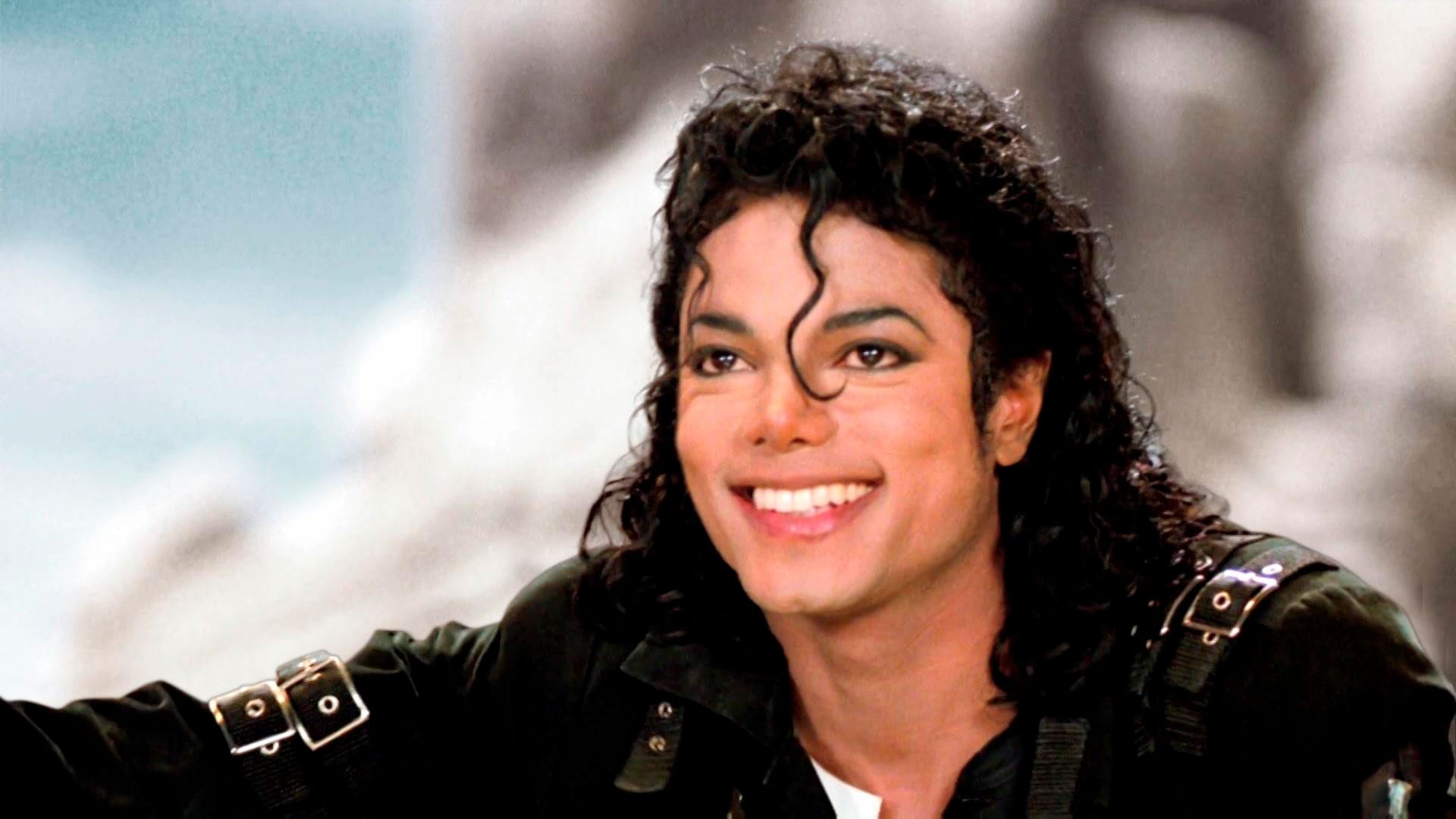 Michael Jackson rompe un nuevo récord al ingresar al Top 10 de Billboard en seis décadas distintas