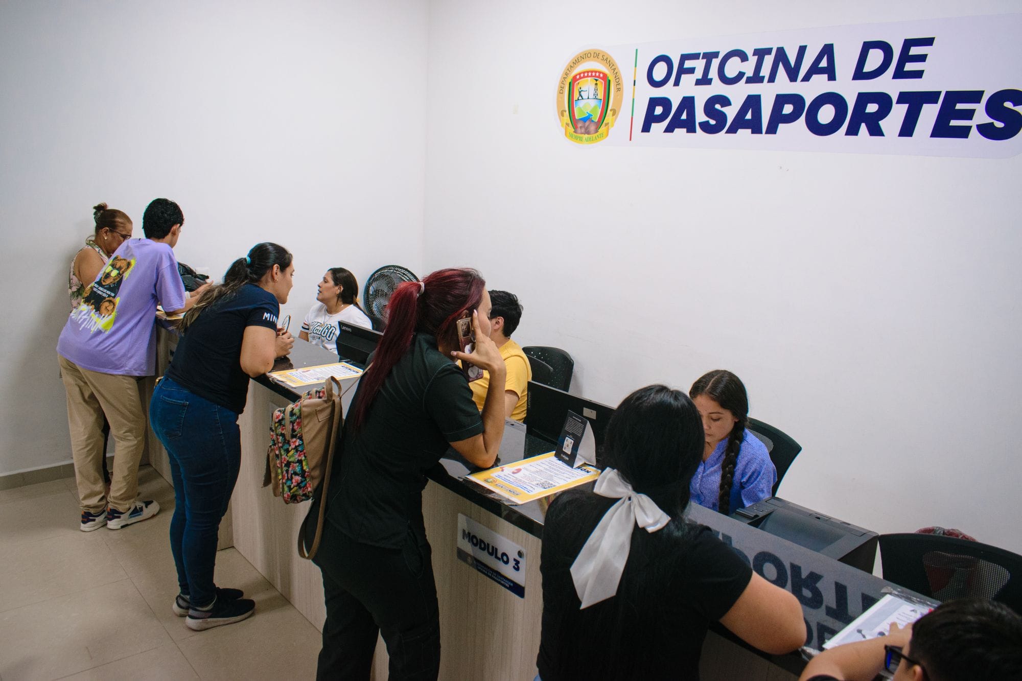 Programadas jornadas especiales para la expedición de pasaportes en Santander