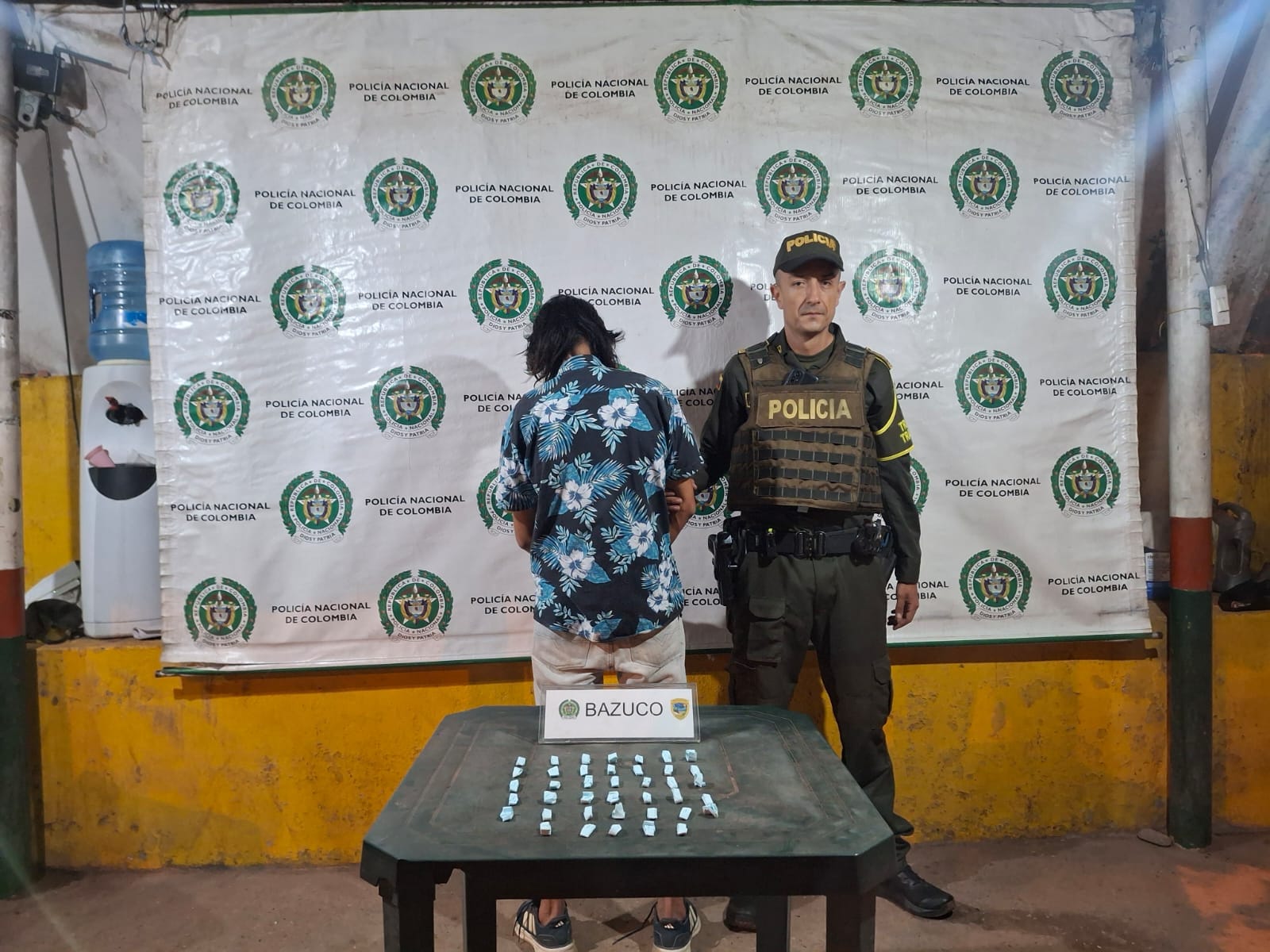 ¡Lo pillaron! Cae dealer en peaje Rionegro, Santander, con 40 dosis de bazuco