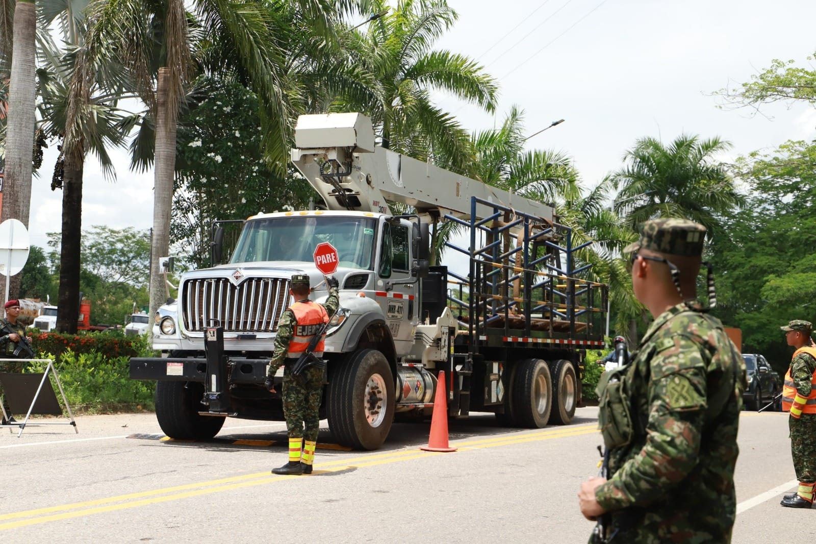 Despliegue militar y policial reforzará la seguridad vial en Santander durante el puente festivo