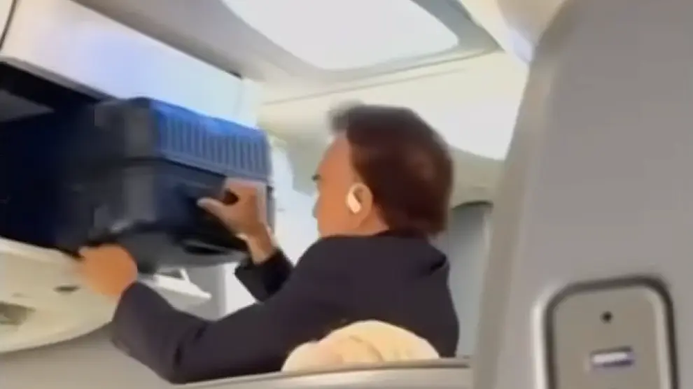 José Luis “El Puma” Rodríguez fue bajado de un avión en Quito tras un fuerte altercado con la tripulación