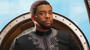 Chadwick Boseman recibió una estrella póstuma en el Paseo de la Fama de Hollywood