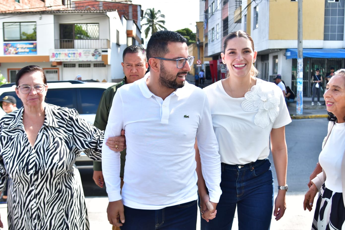 Cristian Portilla, del barrio y la iglesia al despacho municipal