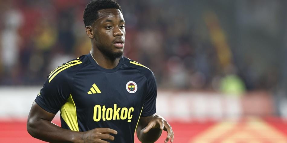 Jhon Jáder Durán no despega en Turquía y su futuro en Fenerbahce empieza a generar dudas