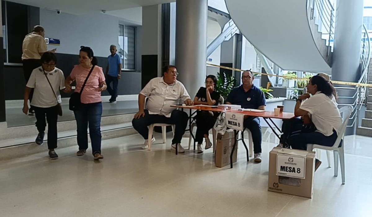 Elección atípica en Bucaramanga transcurrió en total calma