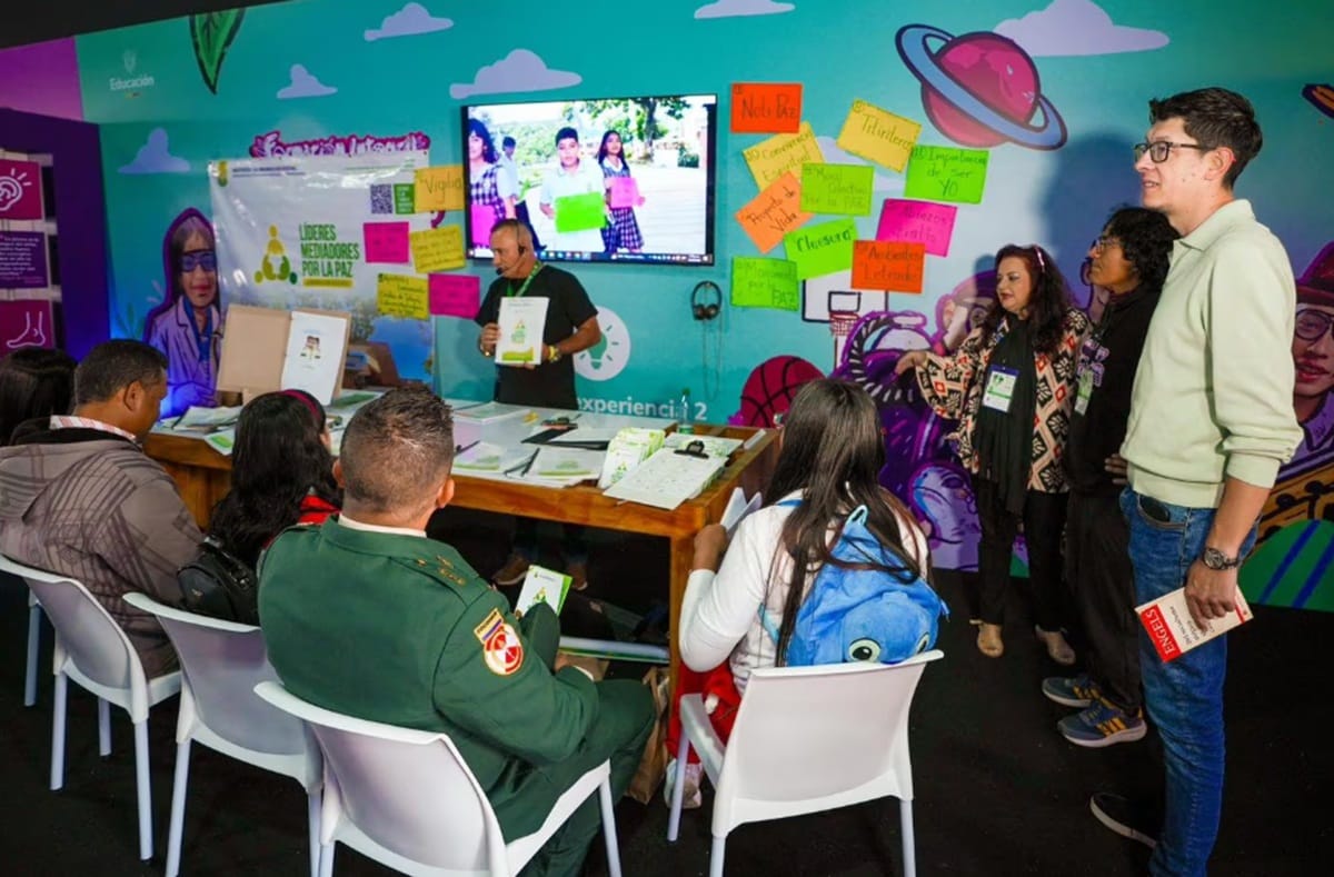 ‘Líderes Mediadores por la Paz’ instruye lideres en Piedecuesta