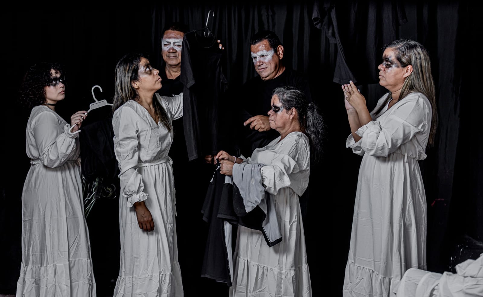 Una apuesta sensorial transforma la escena teatral en Bucaramanga