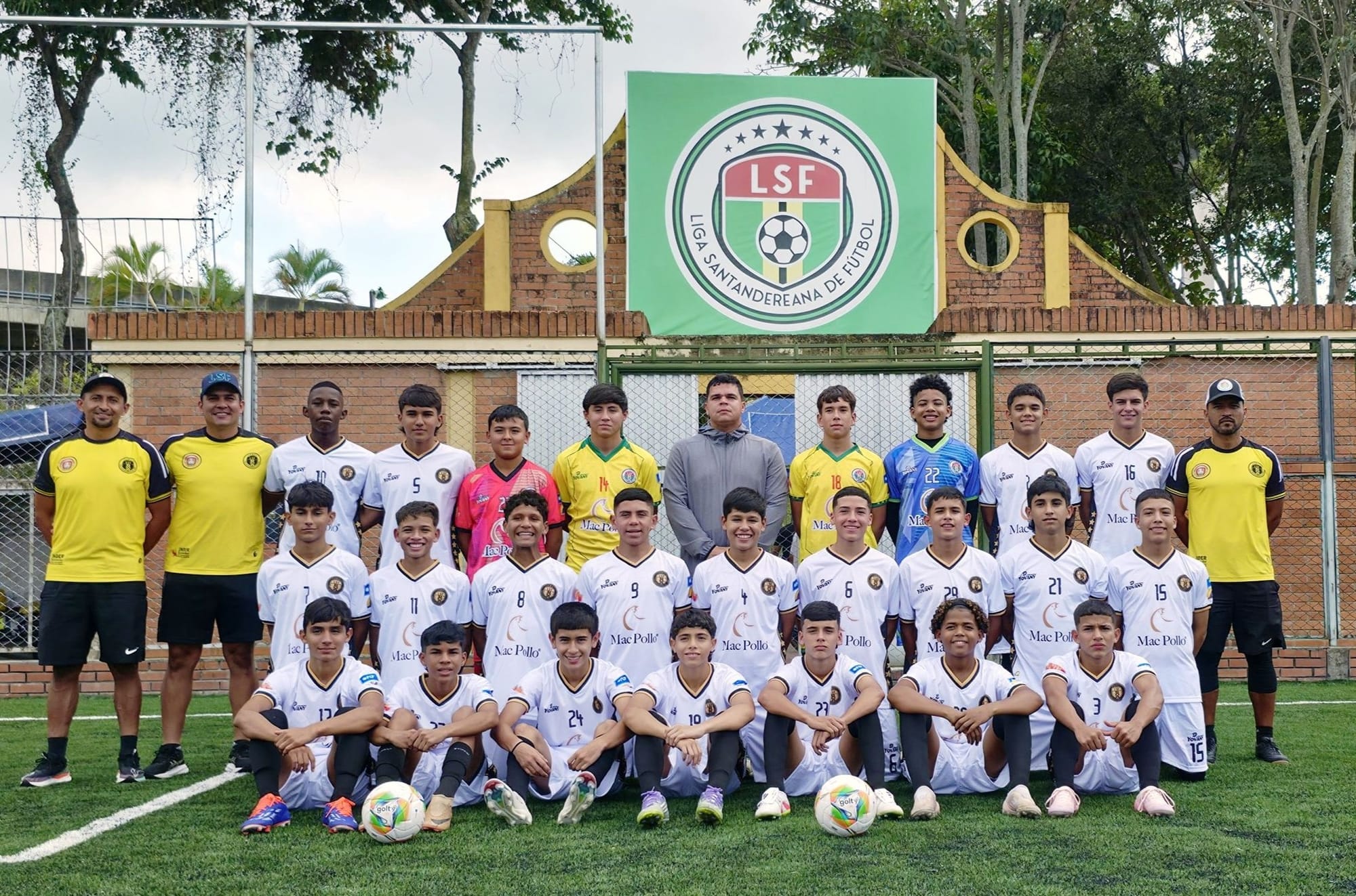 Con goleada Santander comenzó a defender el título