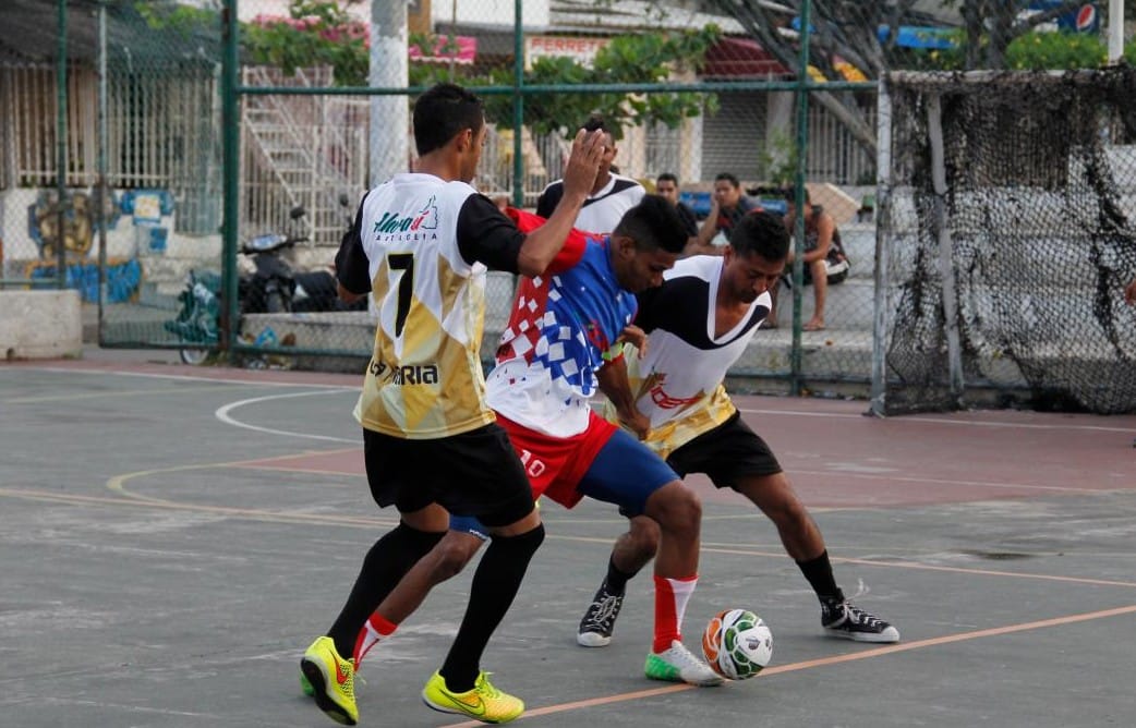 Relámpago mixto de microfútbol en San Vicente de Chucurí