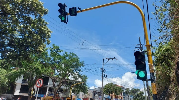 Eliminan semáforos y crean circuito vial en Cañaveral