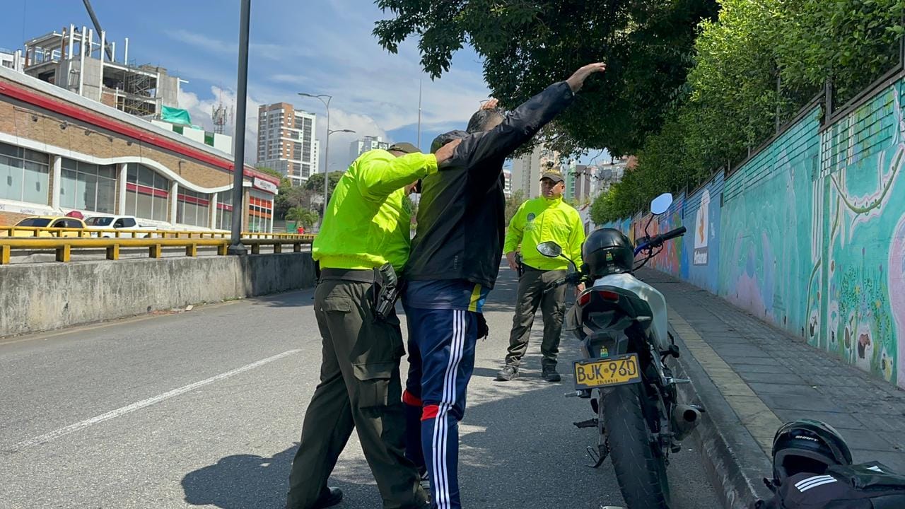 Toma policial para brindar  seguridad en el Mesón de los Búcaros
