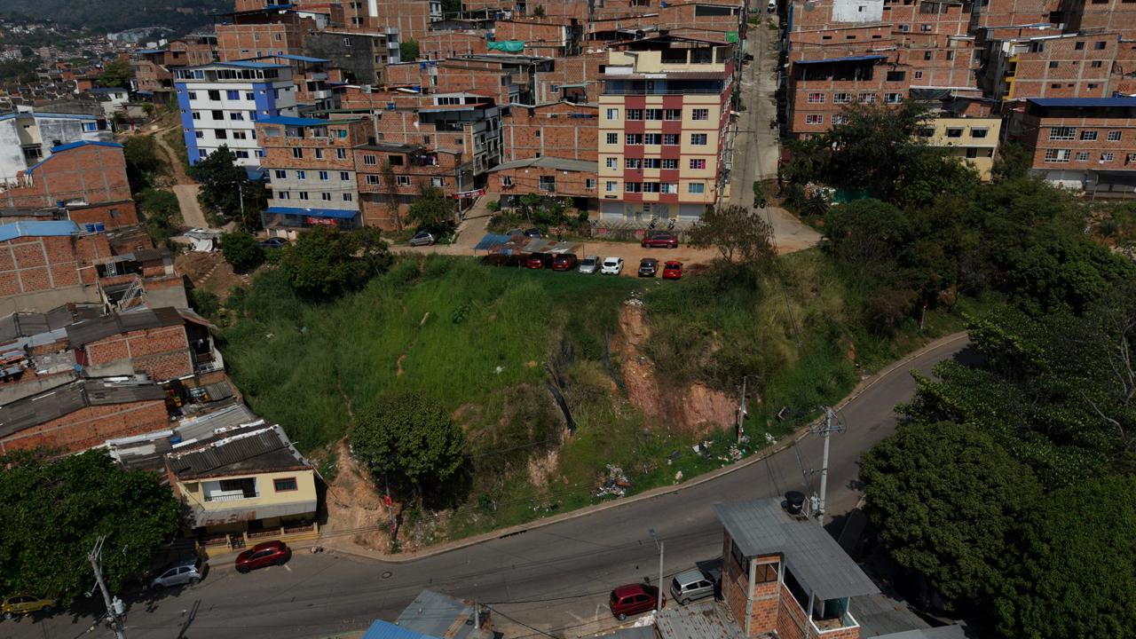 Obra acabaría inundaciones por lluvias en Floridablanca