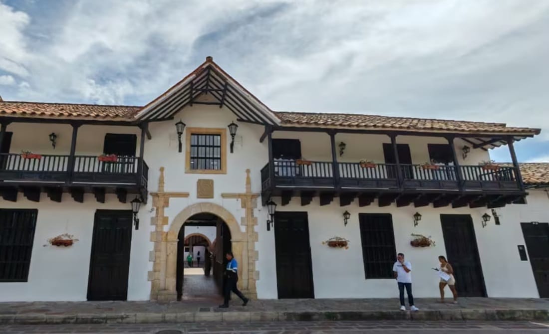 Girón decide entre reelección o cambio de rumbo administrativo