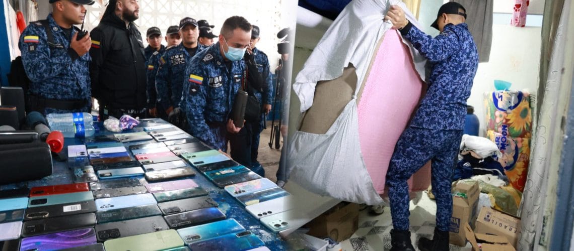 Operativo sorpresa en la picota contó con youtuber invitado