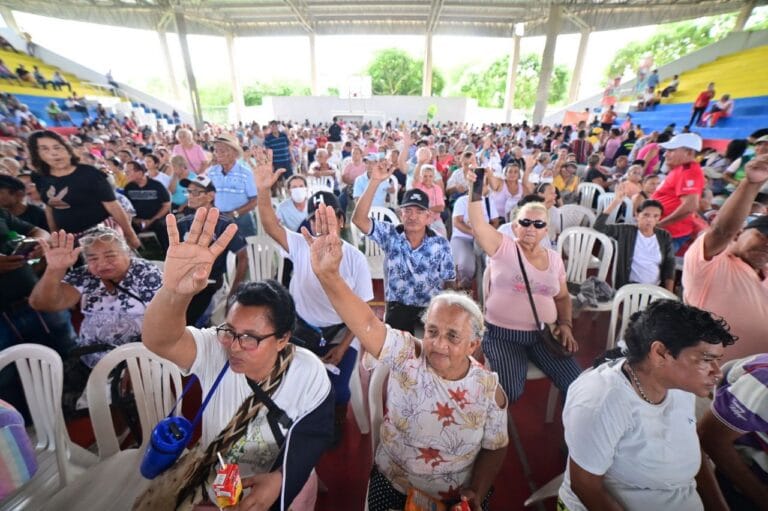 Llegó la platica para los mayores de Santander